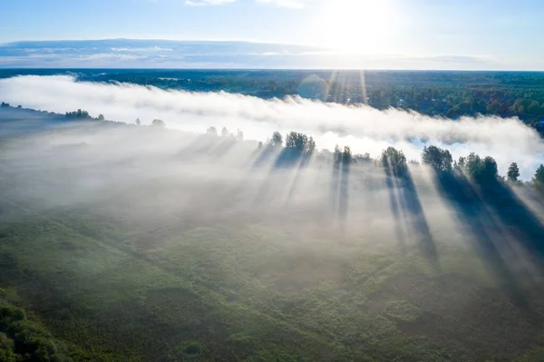 Ranní Krajina Mlhavá Řeka Údolí Řeky Ranní Mlze Při Východu — Stock fotografie