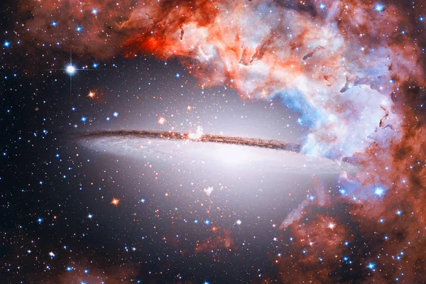 Uzayda güzel sarmal gökada. Nasa tarafından döşenmiş bu görüntü unsurları.