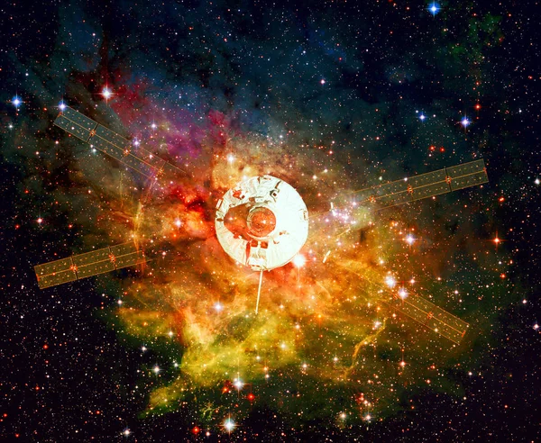 Nava Spaţială Într Nebuloasă Elemente Ale Acestei Imagini Furnizate Nasa — Fotografie, imagine de stoc