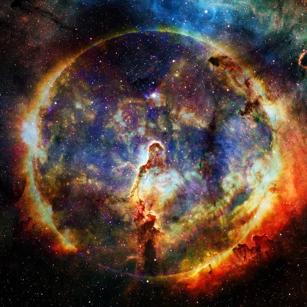 Sol caliente sobre un fondo de la nebulosa. Elementos de esta imagen proporcionados por la NASA — Foto de Stock