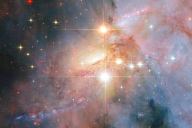 İnanılmaz güzel galakside bir yerlerde derin uzay. Bilim kurgu duvar kağıdı. Nasa tarafından döşenmiş bu görüntü unsurları