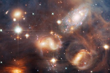 Nebulanın, galaksiler ve yıldızlar güzel kompozisyon. Derin uzay sanat. Nasa tarafından döşenmiş bu görüntü unsurları.