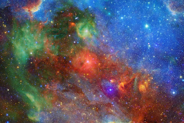 Una galassia fantastica nello spazio. Campi stellari del cosmo infinito . — Foto Stock