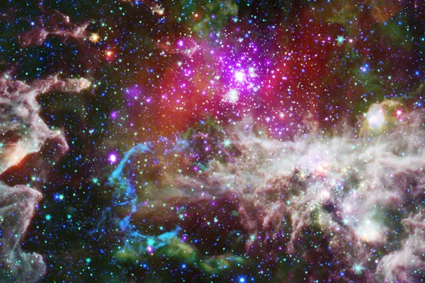 Vackra nebula och ljusa stjärnor i yttre rymden, glödande mystiska universum. — Stockfoto