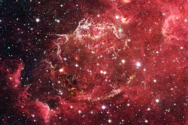 Hermosa galaxia y cúmulo de estrellas en la noche espacial . — Foto de Stock