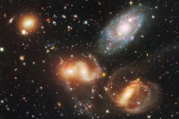 Galaxias, estrellas y nebulosas en impresionante imagen espacial . — Foto de Stock