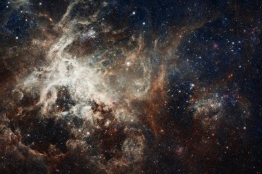 Galakside bir yerlerde derin uzay. Evren güzelliği.