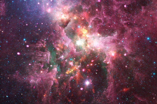 Hihetetlenül gyönyörű Tejútrendszer valahol a mély űrben. Science fiction háttérkép. — Stock Fotó