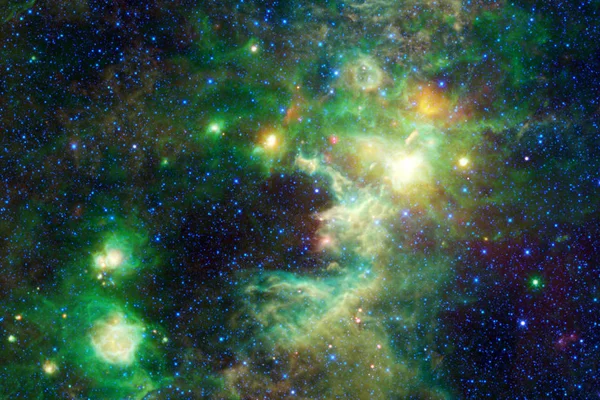 Nebel, Galaxien und Sterne in schöner Komposition. Deep Space Art. — Stockfoto