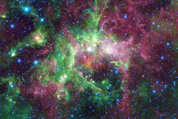 Nebulosas e muitas estrelas no espaço sideral. Elementos desta imagem fornecidos pela NASA — Fotografia de Stock