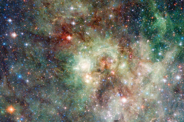 Bella galassia e ammasso di stelle nella notte spaziale . — Foto Stock