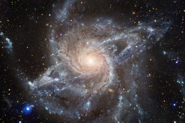 Sonsuz evrende bir yerde harika renkli Bulutsusu.