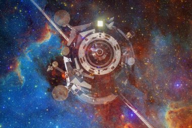 Uzay aracı uzaya fırlatıldı. Kozmos sanatı. Bu görüntünün elementleri NASA tarafından desteklenmektedir