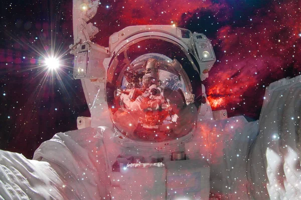 Astronaut Nebulosa Stjärnhopar Rymden Science Fiction Konst Delar Denna Bild — Stockfoto