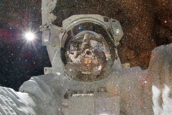 Astronaut Nebulosa Stjärnhopar Rymden Science Fiction Konst Delar Denna Bild — Stockfoto