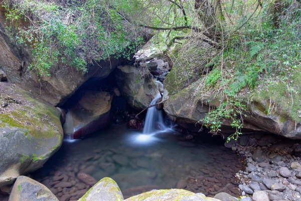 Gökkuşağı Gorge, Katedral tepe Doğa Rezervatı ' Drakensberg,: Kwazulu Natal, South Africa