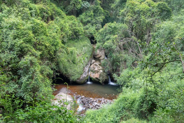 Gökkuşağı Gorge, Katedral tepe Doğa Rezervatı ' Drakensberg,: Kwazulu Natal, South Africa