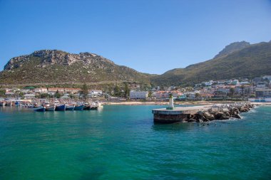 Kalk Bay Limanı'nda balıkçı tekneleri, Western Cape Peninsular, Güney Afrika
