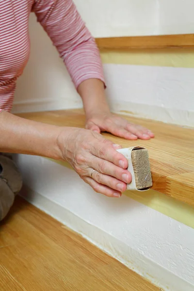 Worker Sanding Plank Stairs Using Sand Paper Focus Hand — Stock Photo, Image