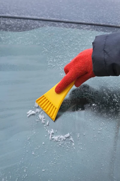 Winter Scene Human Hand Glove Scraping Ice Windshield Car — Stock Photo, Image