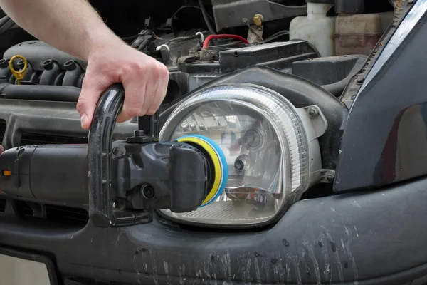 Reparación Faros Automóviles Modernos Primer Plano Luz Mano Obra Herramienta —  Fotos de Stock