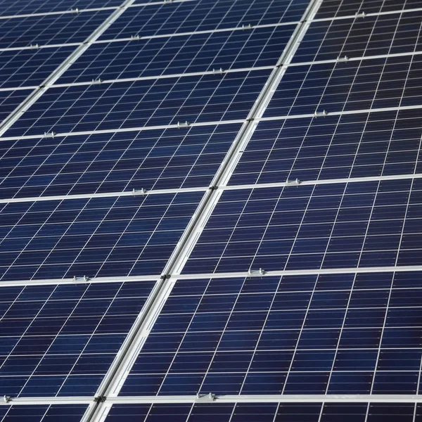 Paneles Fotovoltaicos Energía Solar Fuente Electricidad Alternativa Energía Barata Limpia — Foto de Stock