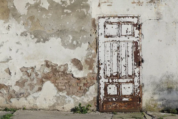 Vintage gamla skadade hus — Stockfoto