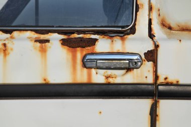 Eski arabada korozyon