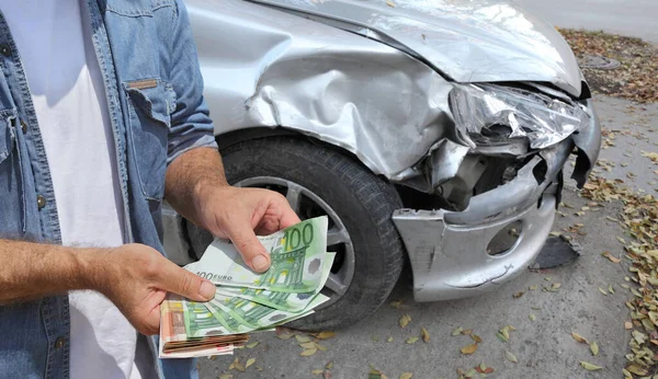 Damaged Car Inspection Male Hands Holding Money Euro Banknotes Insurance — Stock Photo, Image