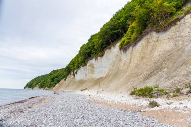 ünlü muhteşem yüksek tebeşir sahil Rügen Adası Baltık Denizi yakınındaki Almanya'da