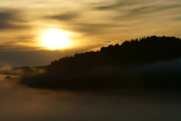 Nebliger Sonnenaufgang Bieszczady Gebirge Polen — Stockfoto