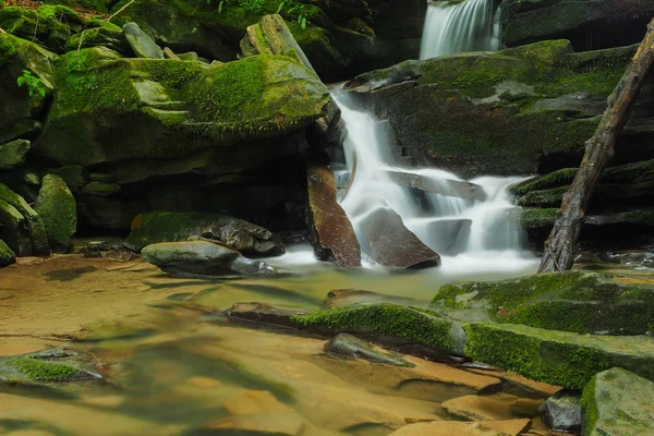 Cascata Sul Torrente Hulski Bieszczady Mountais Polonia — Foto Stock