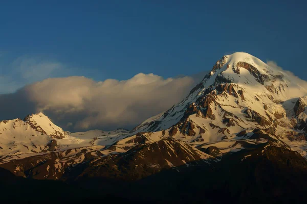 Kazbek Kavkazu Gruzie — Stock fotografie