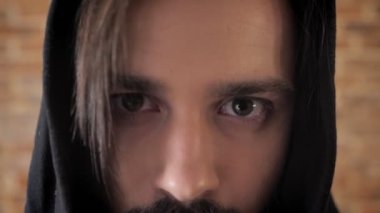 Bıyıklı, delilik deli adam siyah gözleri