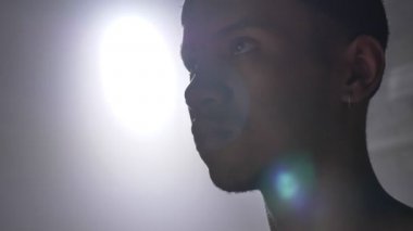 Konsantre olmaya çalışıyoruz hazırlama ve oyun başlatmak bekliyorum basketbol oyuncu profili