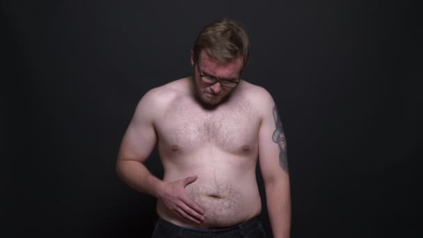 Portrait Young Naked Overweight Man Watching Sadly Camera Touching His — Stock Video