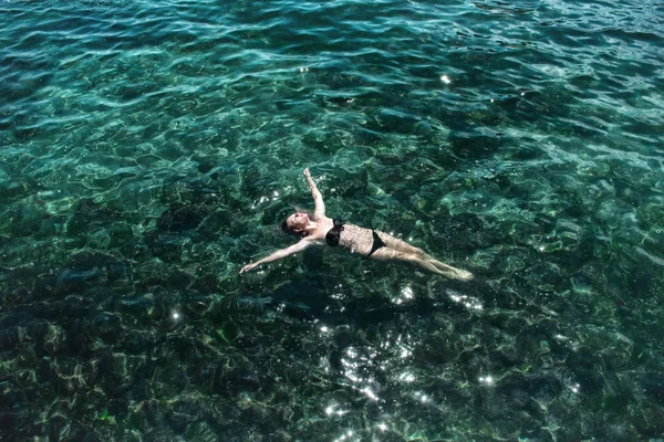 Attractive Girl Swimming Sea — Stock Photo, Image