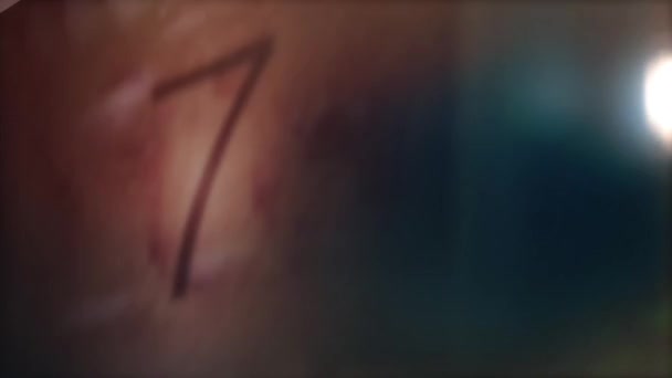 Écran flou abstrait de projection de lumière avec un compte à rebours 