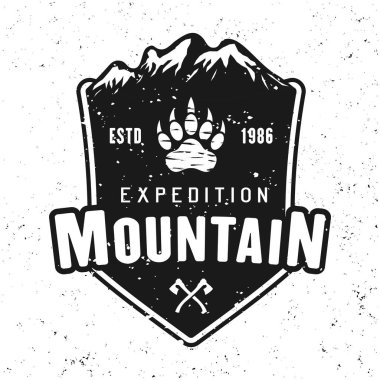 Dağlar ile seyahat ve kamp vektör rozet