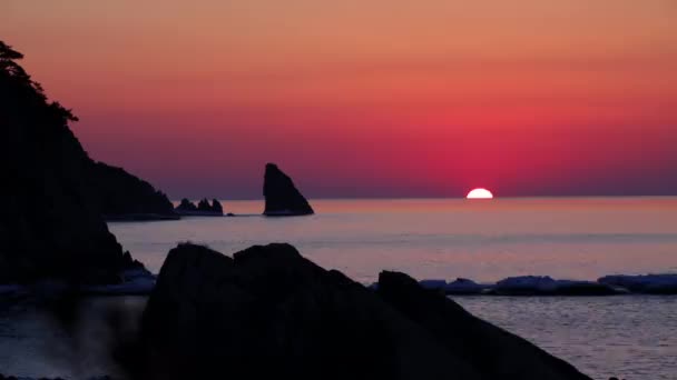 Hızlandırılmış Çekim Uzak Doğu Marine Reserve Şafak Sunrise Kıyı Kayalıklardan — Stok video