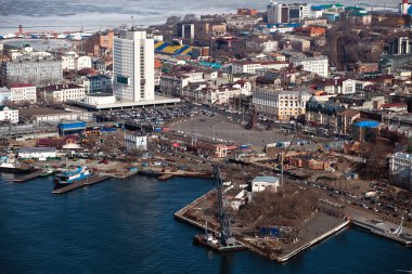 Vladivostok yukarıdan panoramik manzaralı. Vladivostok - Primorsky Krai, Doğu Rus uzak batı başkenti
