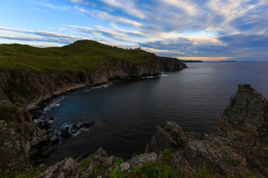 Mayak Busse (Busse) (eski adıyla Mayak Busset yerleşim, 2002 2011'den Beissa deniz feneri)-deniz feneri (bir deniz feneri ile kalabalık bir yerde), Khasansky bölgesi, Primorsky Krai