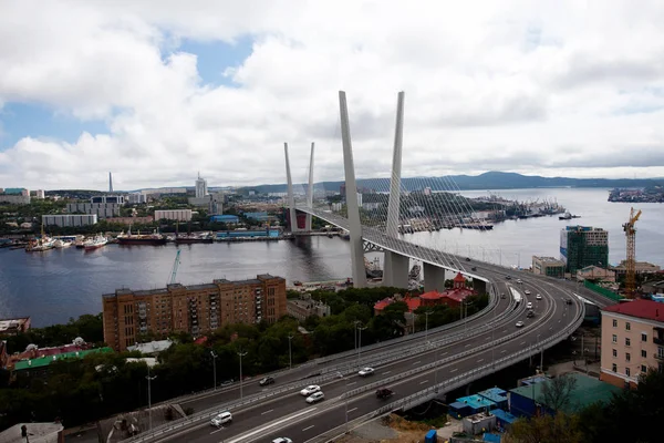 Pont Doré Haubans Circulation Routière Par Haut Moderne Vladivostok Russie — Photo