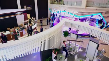 2018, Vladivostok - Vladivostok Doğu Ekonomik Forumu interaktif siteler çöpünü adada Fefu kampüste