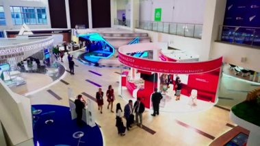 2018, Vladivostok - Vladivostok Doğu Ekonomik Forumu interaktif siteler çöpünü adada Fefu kampüste