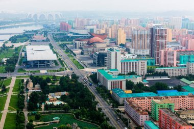Kuzey Kore, Pyongyang - Kuzey Kore'nin başkenti Pyongyang'a orta kesiminde çekim panoramik