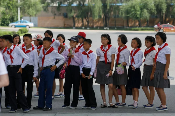 Juli 2018 Staan Pyongyang Noord Korea Noord Koreaanse Pioniers Jongens — Stockfoto