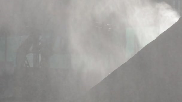 重工煤电厂的天然黑煤工业堆 — 图库视频影像