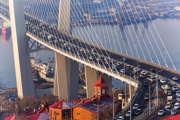 Pont Doré Haubans Circulation Routière Par Haut Moderne Vladivostok Russie — Photo