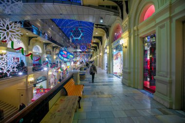 Ocak, 2019, Moskova - yılbaşı dekorasyon, ana alışveriş merkezinde Moskova (Sakız)